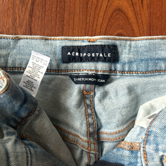 Aeropostale stretch mom jeans size 4 - Picture 5 of 7